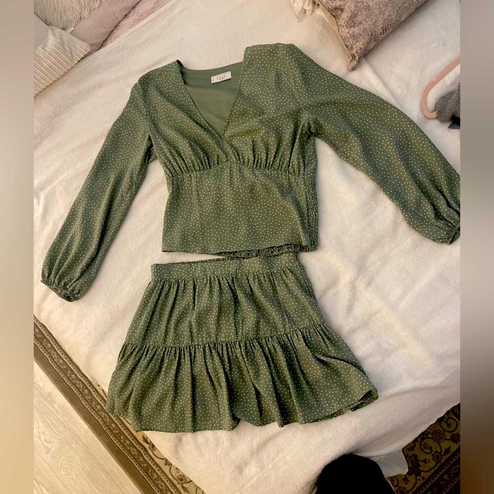 2 piece skirt/top olive green with whit polka dots